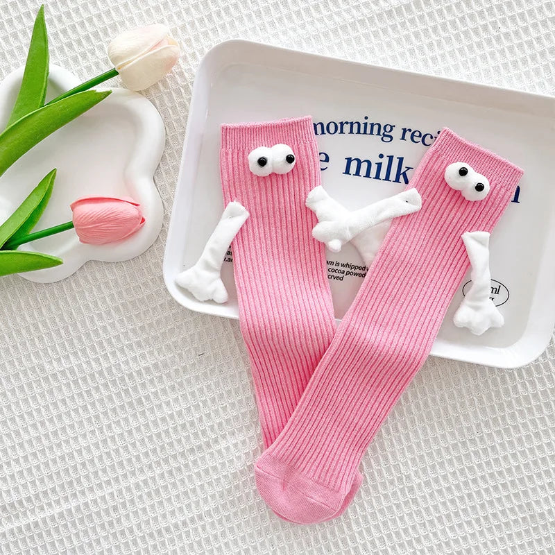 1 Pair Fashion Kids Paired Funny Cute Doll White Socks Woman Kawaii Medium Tube Hose Magnetic Socks With Hands Black White Color